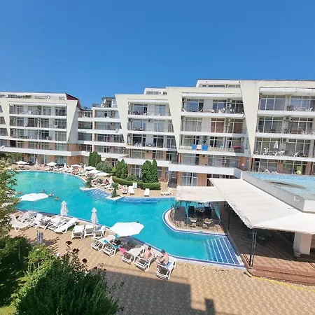 Grand Kamelia Sunny Apartament *